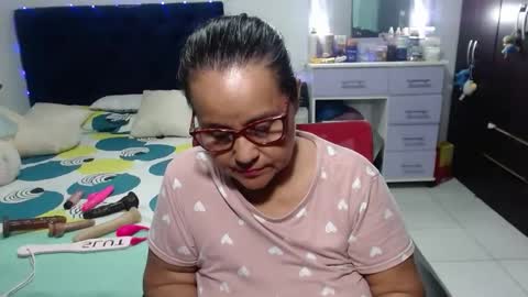 Snapshot of pervert_mommy_x chatting on 03/02/26, 11:17 SAMY online show from 03/02/26, 11:17