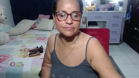 Snapshot of pervert_mommy_x chatting on 04/23/26, 09:30 SAMY online show from 04/23/26, 09:30