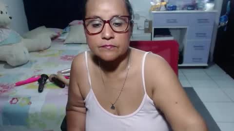 Snapshot of pervert_mommy_x chatting on 04/25/26, 09:56 SAMY online show from 04/25/26, 09:56