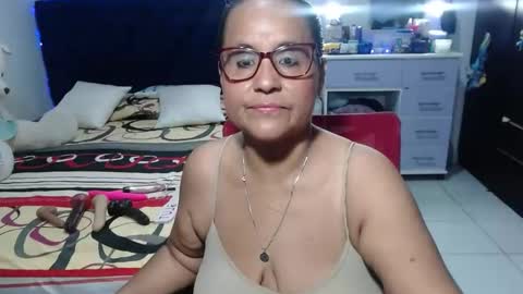 Snapshot of pervert_mommy_x chatting on 05/02/26, 10:09 SAMY online show from 05/02/26, 10:09