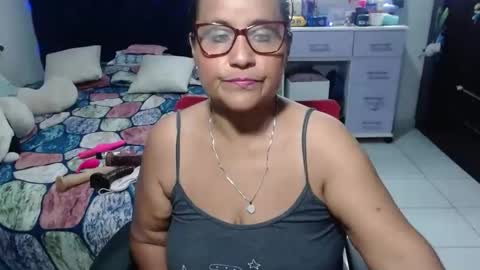 Snapshot of pervert_mommy_x chatting on 05/07/26, 10:09 SAMY online show from 05/07/26, 10:09