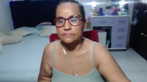 Snapshot of pervert_mommy_x chatting on 05/11/26, 10:32 SAMY online show from 05/11/26, 10:32