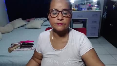 Snapshot of pervert_mommy_x chatting on 05/14/26, 11:50 SAMY online show from 05/14/26, 11:50