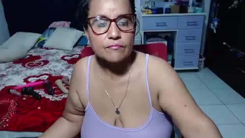 Snapshot of pervert_mommy_x chatting on 05/19/26, 10:32 SAMY online show from 05/19/26, 10:32