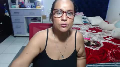Snapshot of pervert_mommy_x chatting on 05/20/26, 04:02 SAMY online show from 05/20/26, 04:02