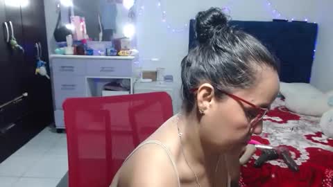 Snapshot of pervert_mommy_x chatting on 05/21/26, 10:11 SAMY online show from 05/21/26, 10:11