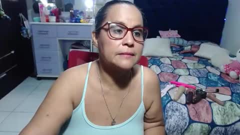 Snapshot of pervert_mommy_x chatting on 05/29/26, 09:40 SAMY online show from 05/29/26, 09:40