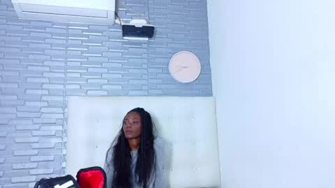 pervert_shydoll online show from 04/11/26, 03:22