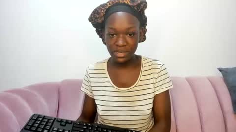 Snapshot of perverted_sweet chatting on 06/30/26, 04:19 perverted_sweet online show from 06/30/26, 04:19