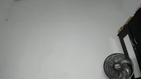 Snapshot of pervertt_mommy chatting on 01/08/26, 08:49 Alexandra online show from 01/08/26, 08:49