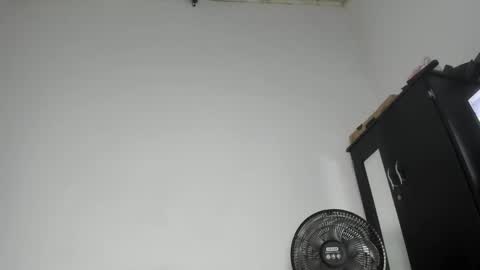 Snapshot of pervertt_mommy chatting on 01/15/26, 09:03 Alexandra online show from 01/15/26, 09:03