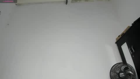 Snapshot of pervertt_mommy chatting on 03/03/26, 08:42 Alexandra online show from 03/03/26, 08:42