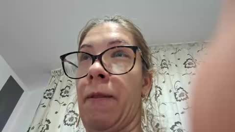 Lisa -  online show from 01/20/25, 02:46