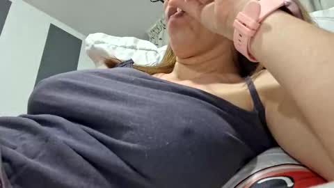 Lisa -  online show from 02/25/25, 06:20