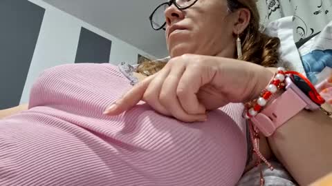 Lisa -  online show from 03/05/25, 06:45