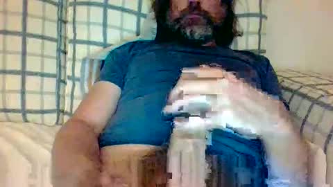 Snapshot of pesketig42 chatting on 06/02/26, 11:18 pesketig42 online show from 06/02/26, 11:18