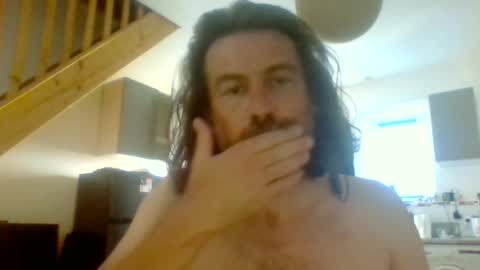 Snapshot of pesketig42 chatting on 06/25/26, 05:39 pesketig42 online show from 06/25/26, 05:39
