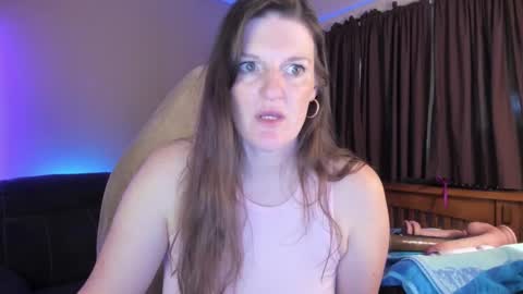 Snapshot of pessimistically_optimistic chatting on 09/27/25, 11:59 Kelly online show from 09/27/25, 11:59