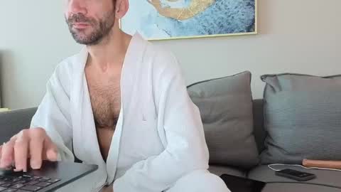 Snapshot of peter23andrew88 chatting on 02/11/25, 05:26 peter23andrew88 online show from 02/11/25, 05:26