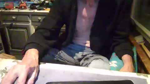 Snapshot of peter_on_kik chatting on 10/19/25, 03:51 make me cum in pvt dutch german daddy c2c bigcock online show from 10/19/25, 03:51