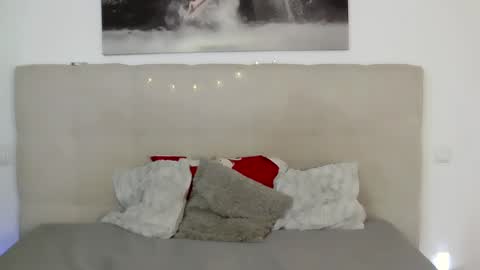 Peters Emily online show from 02/07/25, 06:13