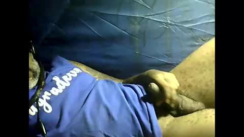 Snapshot of peterson1978 chatting on 11/03/25, 03:52 peterson1978 online show from 11/03/25, 03:52