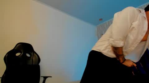 Snapshot of petesevans_1 chatting on 11/14/25, 11:24 PETES EVANS new account online show from 11/14/25, 11:24