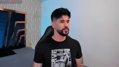 Snapshot of petesevans_1 chatting on 11/19/25, 11:27 PETES EVANS new account online show from 11/19/25, 11:27