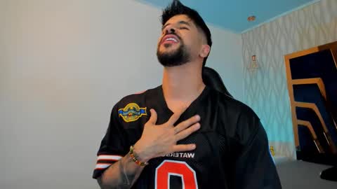 Snapshot of petesevans_1 chatting on 11/29/25, 11:30 PETES EVANS new account online show from 11/29/25, 11:30