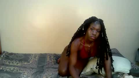 Anya online show from 11/11/25, 12:10