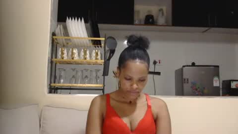 petite_beroh online show from 04/13/26, 11:21