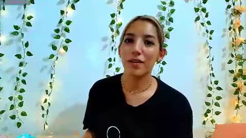 Snapshot of petite_blossom4 chatting on 07/16/26, 11:44 petite_blossom4 online show from 07/16/26, 11:44