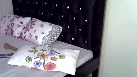 Bunny online show from 10/26/25, 02:06