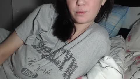 petite_danielle online show from 06/25/26, 08:46