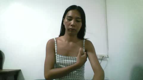 Yuriee online show from 06/13/26, 06:00