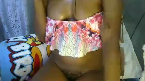 Snapshot of petite_loverr chatting on 03/03/25, 11:55 Petite loverr online show from 03/03/25, 11:55