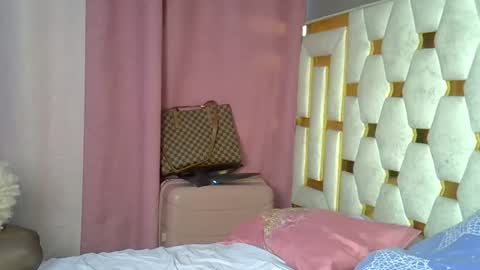 Lunar online show from 11/16/25, 02:55