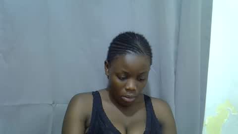 Snapshot of petite_melan chatting on 09/13/25, 10:15 petite_melan online show from 09/13/25, 10:15