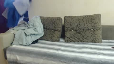 Snapshot of petite_red95 chatting on 12/10/24, 01:11 cosmina online show from 12/10/24, 01:11