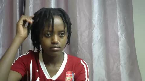 petite_star2 online show from 01/17/26, 04:50