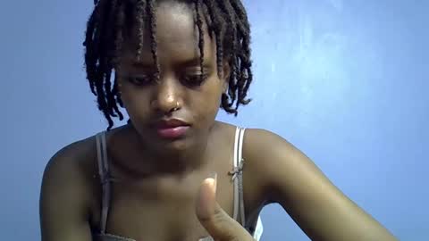 petite_star2 online show from 02/21/26, 11:11