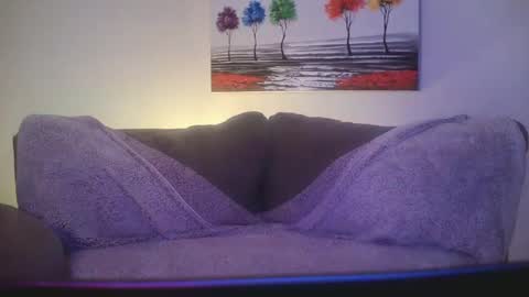 Snapshot of petite_treat_ chatting on 12/30/24, 09:37 petite treat online show from 12/30/24, 09:37