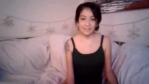 petite treat  online show from 12/20/25, 05:03