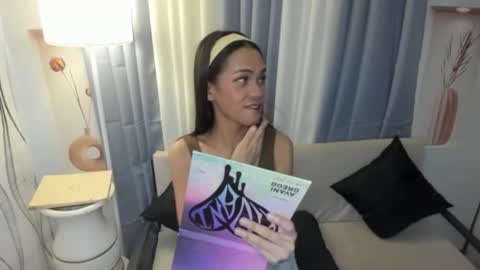 Aliyah online show from 11/22/25, 02:05