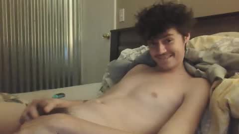 Snapshot of petitebitchfucks chatting on 10/12/25, 11:42 petitebitchfucks online show from 10/12/25, 11:42