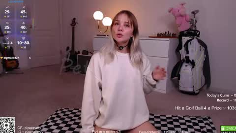 Snapshot of petitebrat chatting on 04/28/26, 11:48 PiperAvery online show from 04/28/26, 11:48