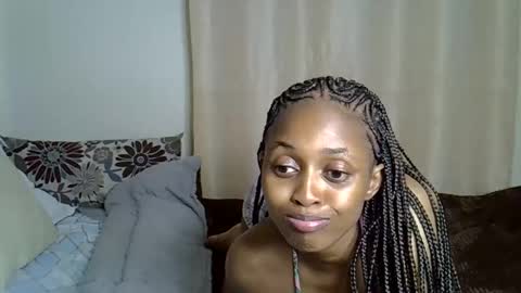 Caramel online show from 10/12/25, 02:21