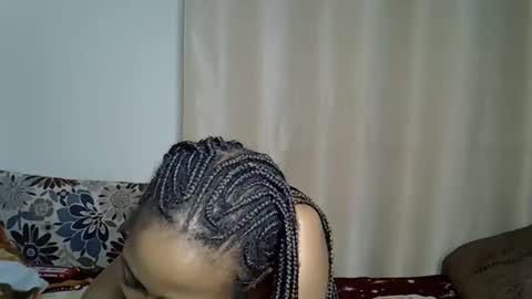 Caramel online show from 11/02/25, 03:09