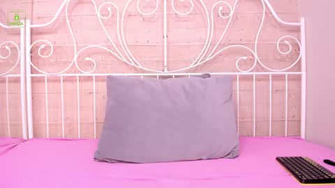 Charlize XL online show from 12/18/24, 10:51