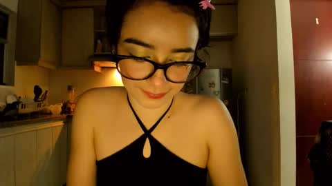 Lunna online show from 03/25/26, 01:00